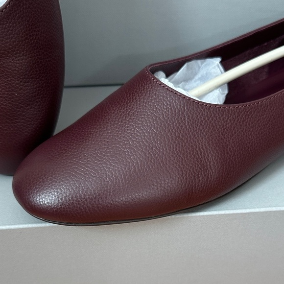 Everlane Day Glove Flats, plum leather flats, burgundy leather flats, 9M flats - Picture 3 of 17